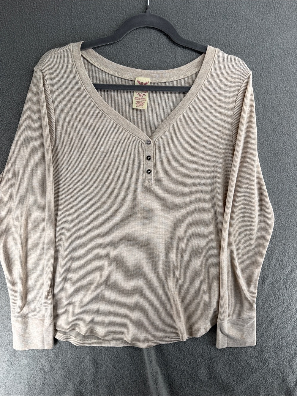 Vintage Style Long-Sleeve Henley Top - Beige